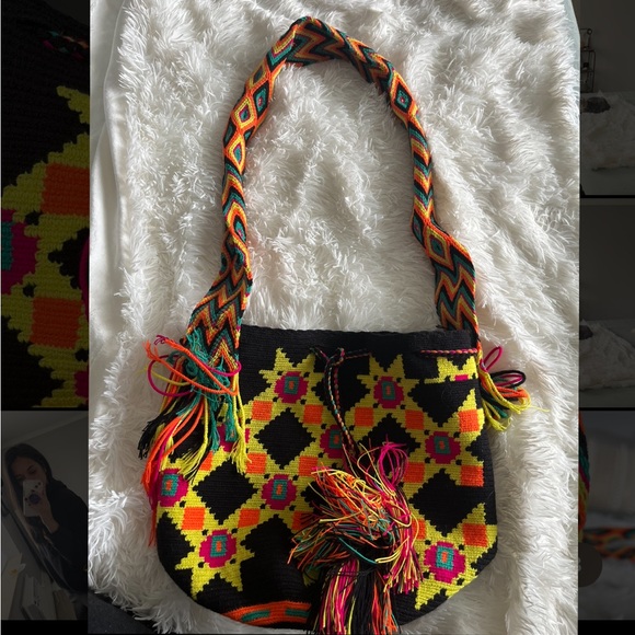 GORGEOUS - Bucket bag - knitted and handmade in Colombia - Picture 1 of 9